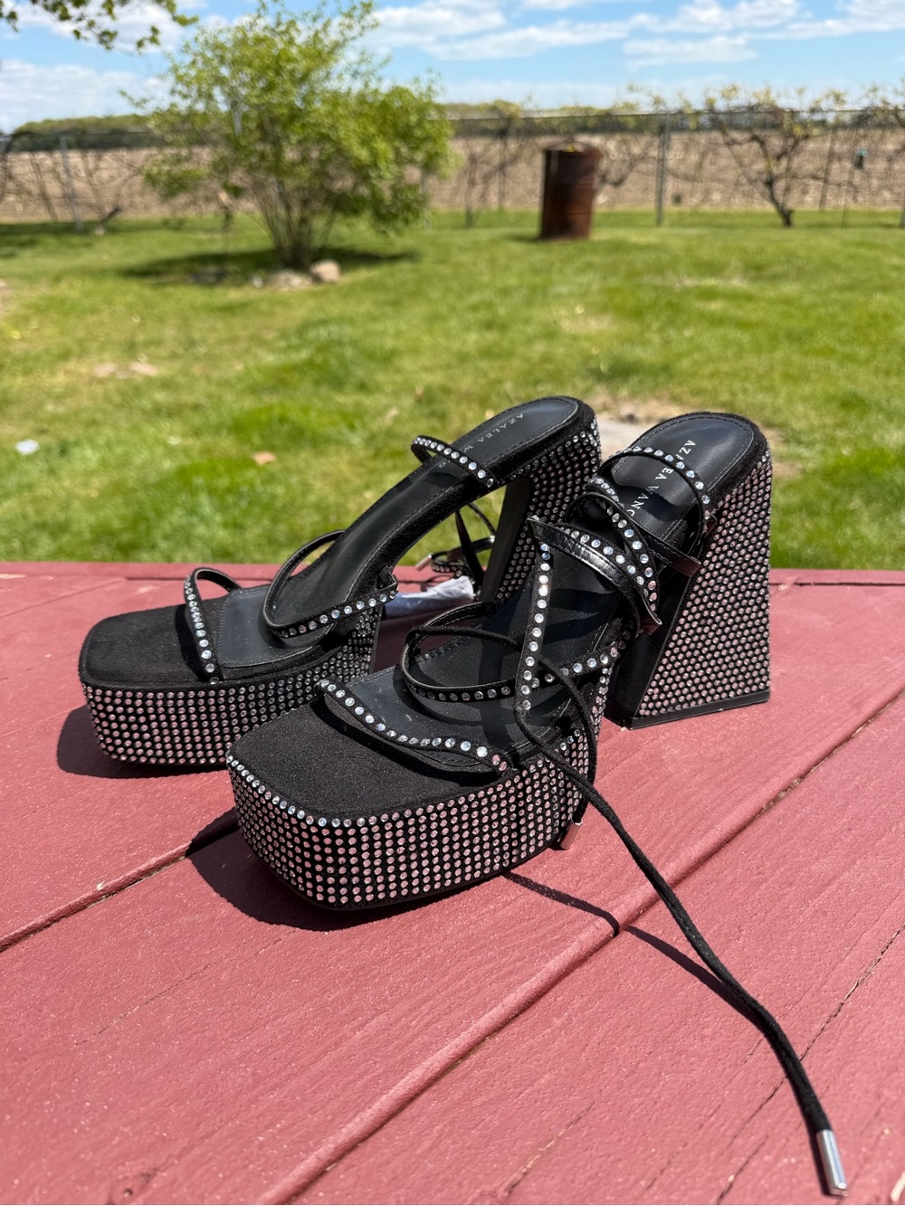Azalea Wang Deirdre Black Embellished Platform Heels with Rhinestone Size 11